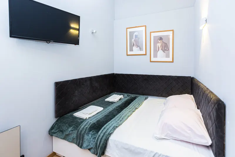 Studio on Darii Husak Street with courtyard windows, Darii Husak St, 9, apt. 4, photo 5