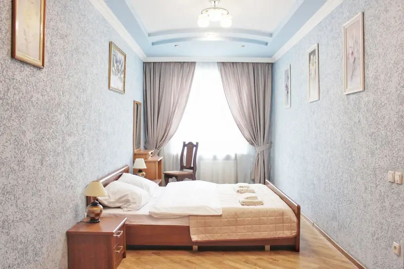 Квартира з видом на площу Міцкевича, пл. Міцкевича, 5