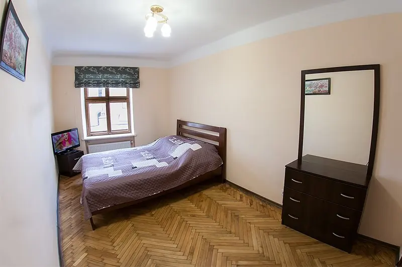 Двокімнатна на шістьох на Вірменській, вул. Вірменська, 12, кв. 10, фото 2